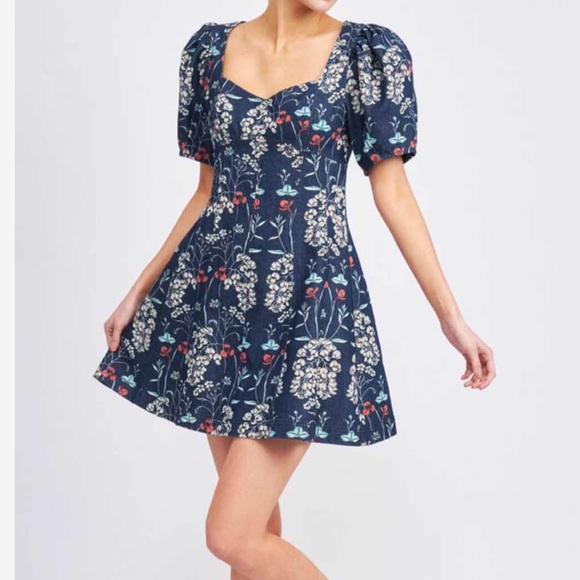 En Saison Opal Mini Dress in Denim Floral in Blue, Size M, NWT - Picture 2 of 13